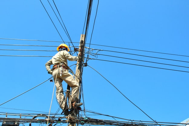 Acometida de luz: cómo solicitarla y cuánto cuesta